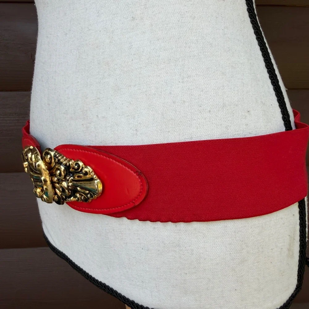 Vintage 80s Red Elastic Cinch Belt Gold Baroque Filigree Buckle Statement